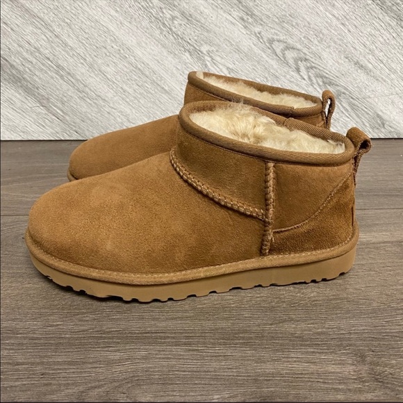 UGG | Classic Ultra Mini Boots In Chestnut NEW Size 9 ONE LEFT - Picture 7 of 13